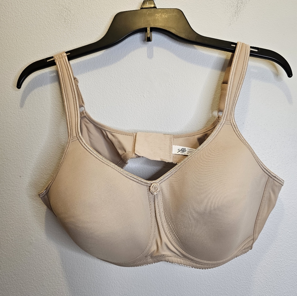 NWT ABC beige bra Size 44AA